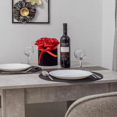 Moet Free Private Parking