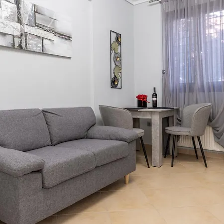 Moet Free Private Parking * Soluň